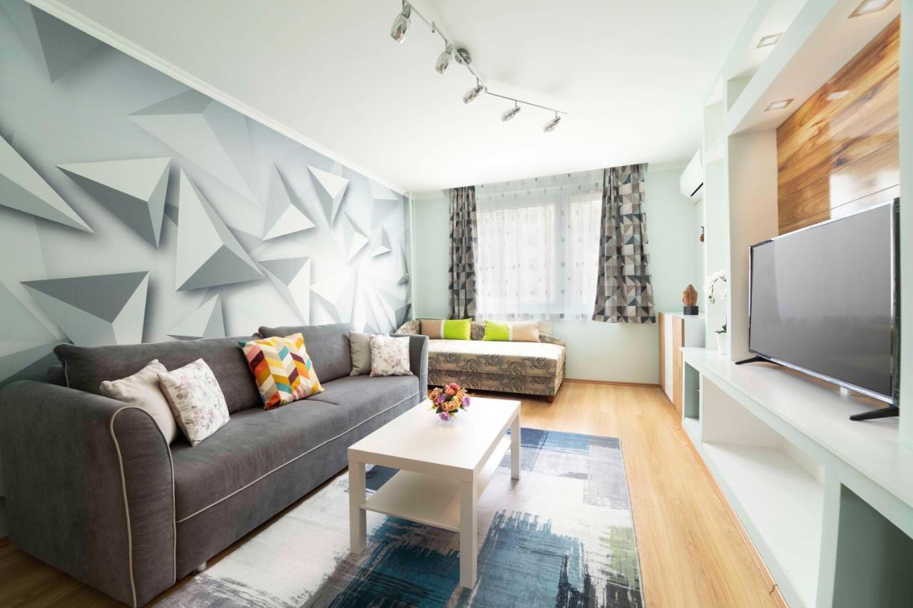 Comfort 66 - Real-Life 3-Room Family Stay With 4 Beds Miskolc Exteriör bild