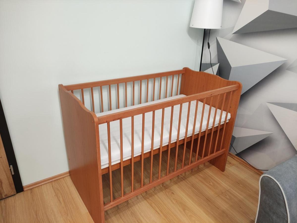 Comfort 66 - Real-Life 3-Room Family Stay With 4 Beds Miskolc Exteriör bild
